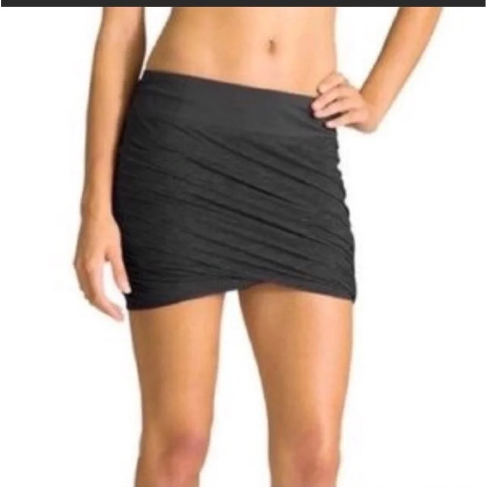 Athleta Twist It Mini Skirt‎ Charcoal Heather Gray Draped Tulip Front Active L